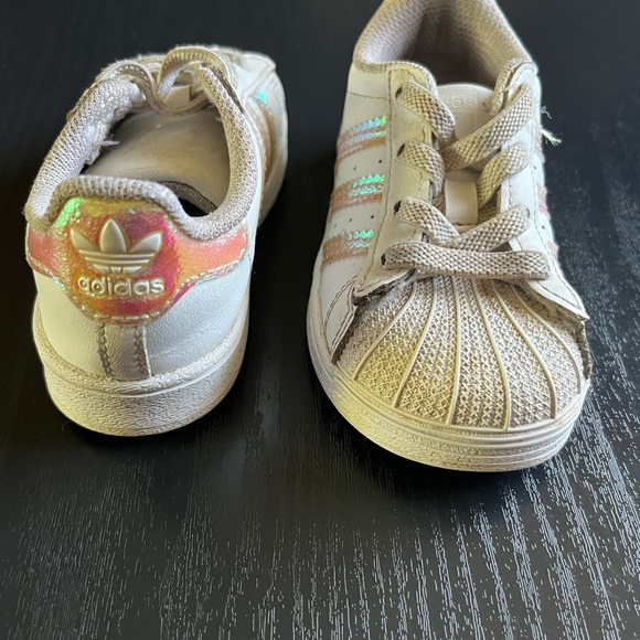 Toddler Girls Addidas Shoes - Picture 6 of 6